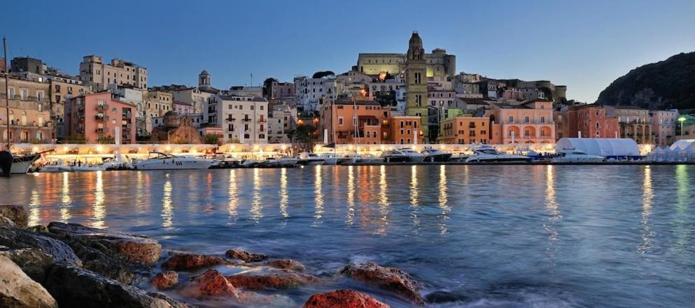 Oltre Il Mare Guest House Гаета Екстер'єр фото