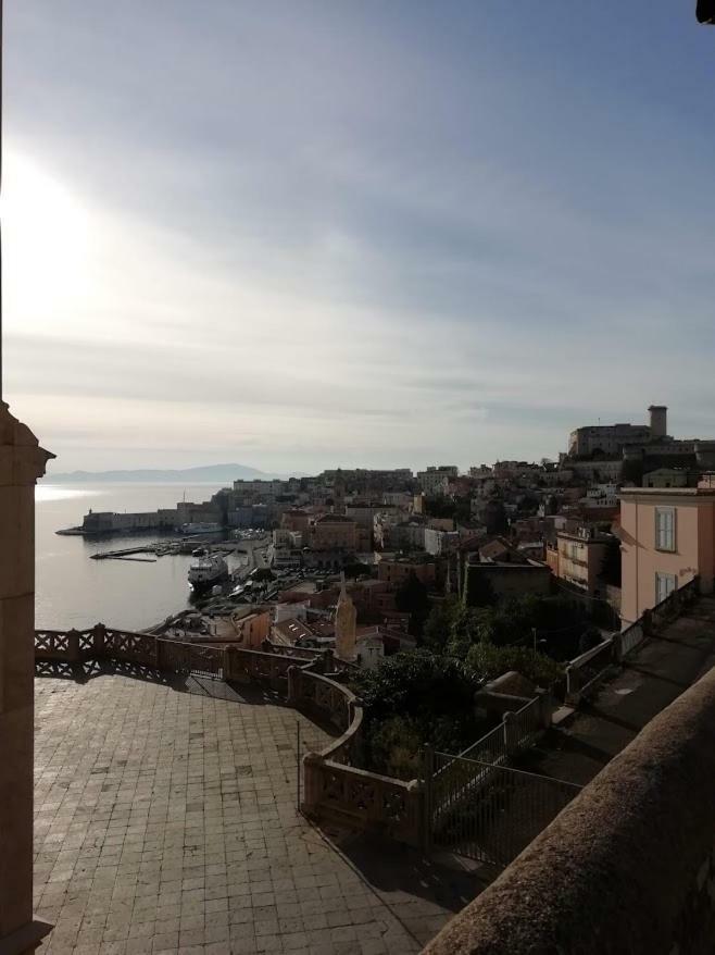 Oltre Il Mare Guest House Гаета Екстер'єр фото