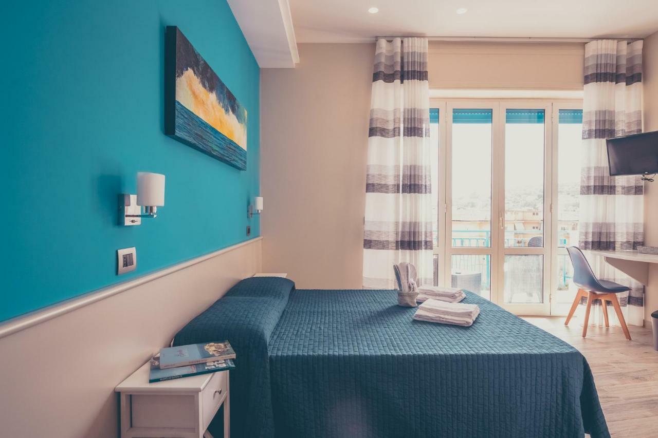 Oltre Il Mare Guest House Гаета Екстер'єр фото